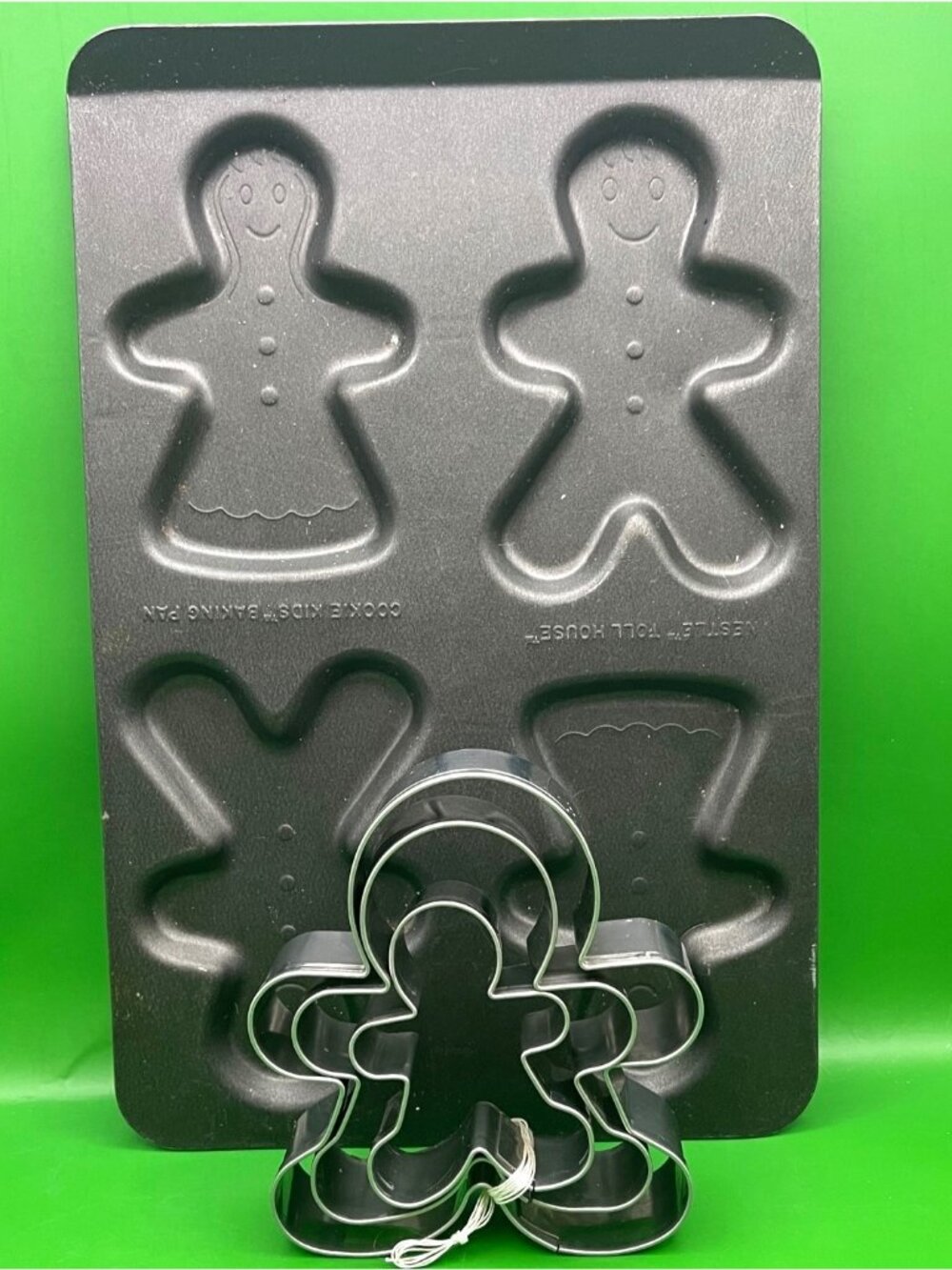 Vintage Nestle Toll House Gingerbread Man Cookie Pan Mold & 3 Cutters Baking Set